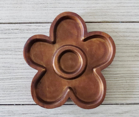 wooden daisy tray