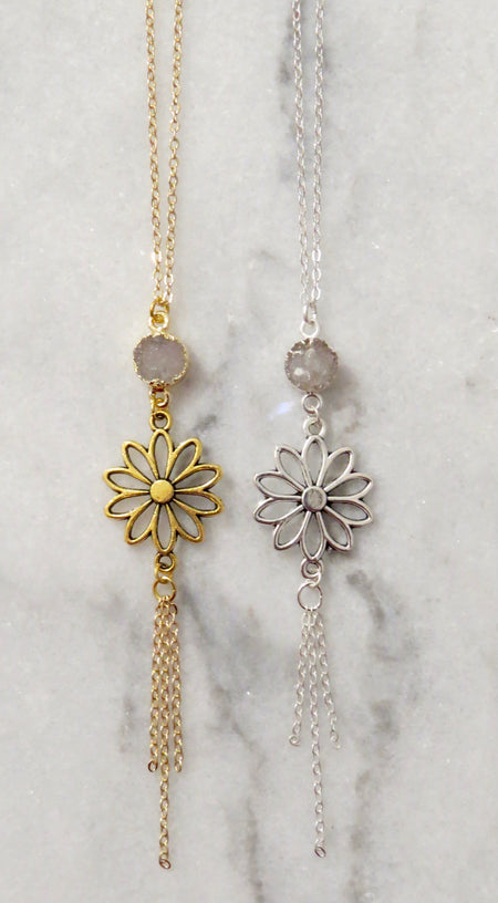 daisy fringe necklace