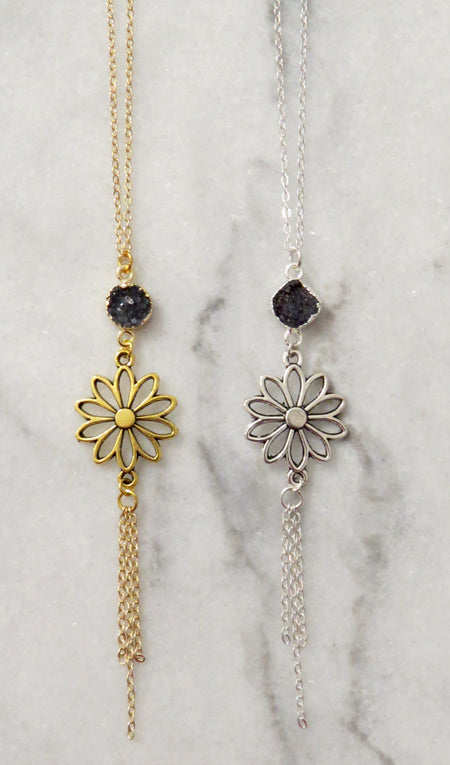 daisy fringe necklace